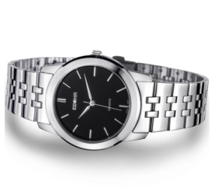 James Bond and his watches-3